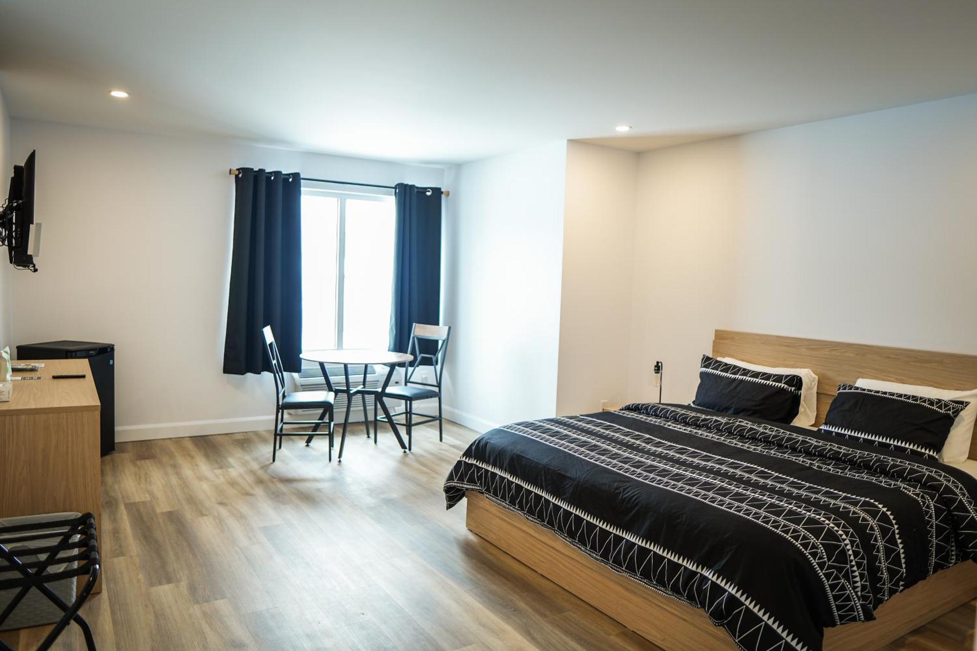 Hotel St-Alexis Saint-Raymond Bagian luar foto